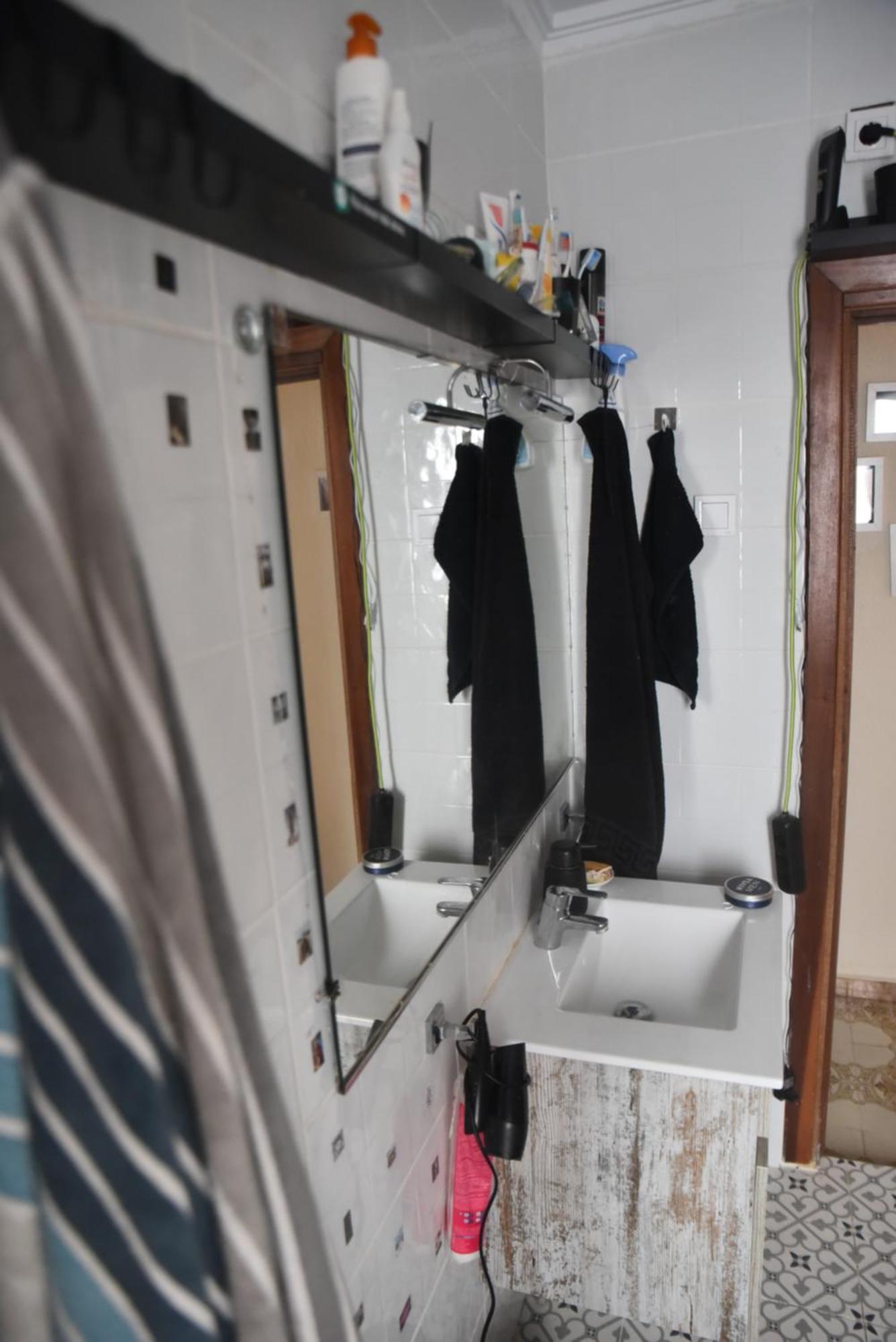 Grosses Modernes Zimmer "Silber" Fuer 2 Personen Und Katzenliebhaber Valencia Exteriör bild