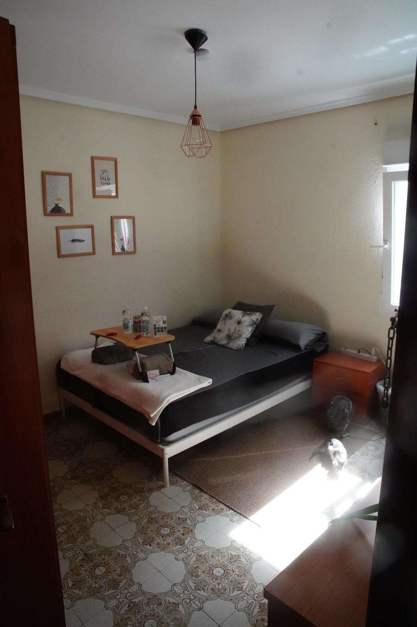 Grosses Modernes Zimmer "Silber" Fuer 2 Personen Und Katzenliebhaber Valencia Exteriör bild
